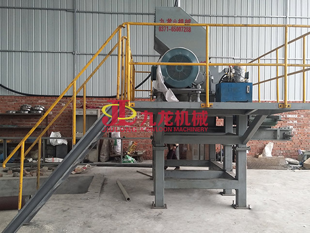 塑料管材破碎生產線現(xiàn)場